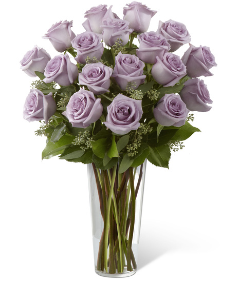 12-36 Lavender Roses in a Glass Vase