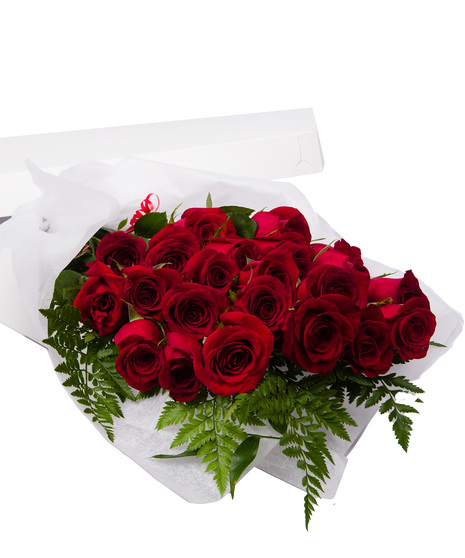 12, 18 or 24 Red Roses in a Gift Box