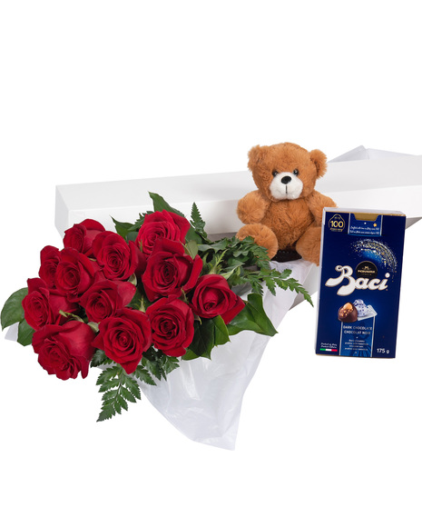 12 Red Roses Romance Bundle